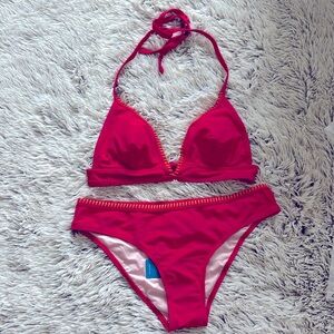 Cupshe 2-piece bathing suit.
